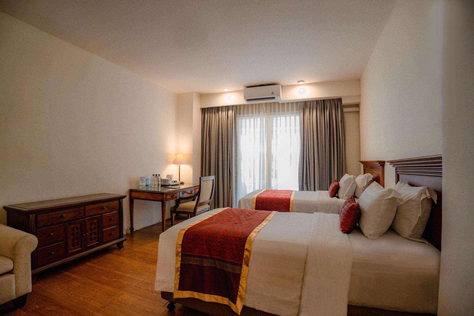 Family Room with Free Airport Transfer